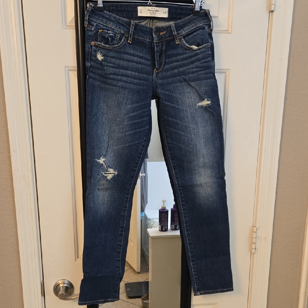 Abercrombie & Fitch Dark Blue Distressed Skinny Jeans Size 0/W25